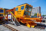 Die Plasser & Theurer PBR 500 ein Schmalspur Schotterpflug (Schotterverteil- und Planiermaschine), für die KTM Berhad (Malaysia), auf der Internationale Ausstellung Fahrwegtechnik iaf 2017 in