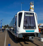 Siemens pr�sentierte auf der InnoTrans 2018 in Berlin (hier 18.09.2018) mit dem Triebzug 3018 f�r die Linie 3 der Metro Sofia seinen Siemens Inspiro.