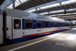 Der 1/2 Klasse Schlafwagen HR-H�PP 61 78 71-70 009-3 der Gattung WLee der H�PP - Hrvatske �eljeznice Putnički prijevoz/ Kroatische Eisenbahnen Personenverkehrssparte am 25 Juli 2022 im Hbf