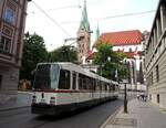 Straßenbahn / Stadtverkehr; Augsburg;    M 8 C Nr.8003 in der Domstrasse in Augsburg am 27.06.2014.