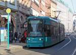 Der S-Wagen VGF 257 ein Bombardier Flexity Classic NGT8 der Verkehrsgesellschaft Frankfurt am Main mbH als Linie 12 bei der Haltestelle R�mer / Paulkircke (Frankfurt am Main) am 27.08.2014.