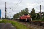 Die 294 855-2 (98 80 3294 855-2 D-DB), eine remotorisierte V 90 der DB Cargo AG fährt am 03 Juni 2004 als Lz vom Gbf Kreuztal los.
