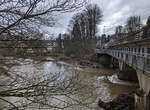 03.01.24	 Die vom Hochwasser beschädigte Eisenbahn-Siegbrücke mit Fußgängersteg in Kirchen (Sieg), der Siegstrecke (KBS 460), hier am 03.01.2024 (Bild mit Smartphone).