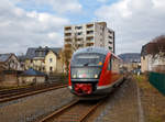   Der Desiro 642 061 / 642 561 (95 80 0642 061-5 D-DB / 95 80 0642 561-4 D-DB) erreicht am 24.03.2018, als RB 94 (Erndtebrück – Bad Laasphe – Marburg) den Bf Biedenkopf.