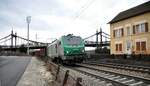 SNCF FRET 4 37020 mit G�terzug in Ulm am 26.02.2010.