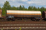   Vierachsiger-Drehgestell Kesselwagen der Gattung Zagns 33 80 D-BASF 780 9 817-9 der BASF, Ladegut Ethylenoxid mit Stickstoff (Gefahrgutnummer 263/1040), abgestellt am 18.06.2017 in Koblenz-L�tzel.