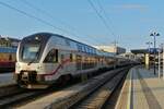Nach einer kurzen Pause verl�sst der DB Triebzug 4010 105-3 CH- DB bei seiner Testfahrt den Westbahnhof Wien.