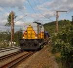   DLI 112  Goliath  der Die-Lei GmbH (Kassel) mit leerem Sch�ttgutwagenzug f�hrt mit 20 kmh am 29.07.2011 �ber das Baugleis in Wilnsdorf-Anzhausen (an der KBS 445) in Richtung Siegen.