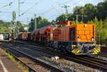 Die Lok 42 (eine MaK 1700 BB) der KSW (Kreisbahn Siegen-Wittgenstein) kommt mit ihrem G�terzug, �ber die KBS 462 (Hellertalbahn), von Herdorf nach Betzdorf (Sieg).