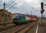 Die an die RTB CARGO GmbH vermietete Siemens Vectron MS 193 732 (9 91 80 6193 732-5 D-ELOC) der European Locomotive Leasing, fährt am 20.03.2022 mit einem Containerzug durch Betzdorf (Sieg) in