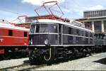 E 19 12 in der Ausstellung 100 Jahre elektrische Lokomtive in München Freimann am 25.05.1979.