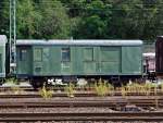 G�terzug Gep�ckwagen Pwgs 41 (ex DB 42 80 950 6644-8),abgestellt am 04.07.2012 in Linz am Rhein.
