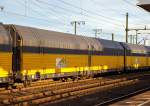 ARS - geschlossener Doppelstock-Bahnwaggon f�r PKW-Transport, zweigliedrig, mit vier Rads�tzen, der ARS Altmann AG mit Sitz im bayerischen Wolnzach (47 80 D-ARS 2911 318-8, Gattung Hccrrs), am