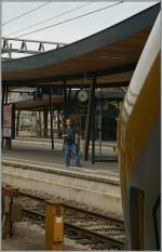 Ein Fotograf sucht nach einem geeigneten Sujet...