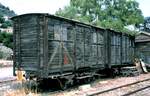 Alte Schmalspur-G�terwagen im Bahnbereich Digne am 17.08.1979.