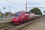Wegen Bauarbeiten an die Neubaustrecke Bruxelles-MidiAntoign wurden die EuroStar (ex-Thalys) Z�ge zwischen Bruxelles-Midi und Paris Nord �ber die alte Strecke Bruxelles--MOns---St.Quentin--Paris