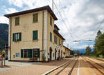   Der schmucke kleine SSIF Bahnhof Santa Maria Maggiore (Stazione SSIF di Santa Maria Maggiore) am 15.09.2017.