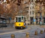 Der  Ventotto  1719 (ATM-Baureihe 1500) aus dem Jahre 1928 als Linie 10 (Viale Lunigiana - Piazza XXIV Maggio) hat gerade die Haltestelle Arco Della Pace und f�hrt nun �ber die Piazza Sempione weiter