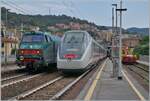 In Finale Ligure kreuzen sich der FS Trenitalia IC 631 von Vetimiglaia (ab 9:10) nach Milano Centrale (an 12:55) und der Trenord Regio 3090 von Bergamo (ab 7:07) nach Ventimiglia (11:48). 

16. September 2023