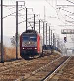 CFL Lok 4012 kommt mit ihrem Güterzug aus Richtung Hollerich und durchfährt mit ihrem Güterzug den Bahnhof von Leudelange in Richtung Petange. 14.02.2019 (Jeanny)