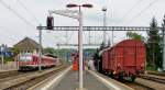 . Der Bahnhof Wasserbillig am Nachmittag des 26.04.2014 - W�hrend der CFL 628 506 mit heruntergelassenen Rollos den Bahnhof in Richtung Luxemburg Stadt verl�sst, steht die Dampflok 5519 mit ihrem Materialwagen am Bahnsteig und wartet auf ihren Auftritt. (Jeanny)