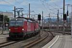 �BB Lok 1293 092 & 1144 084 durchfahren mit einem langen G�terzug den Bahnhof von Linz. 06.05.2026