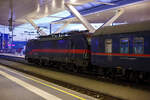 Die an die �BB-Produktion GmbH f�r den �BB Nightjet vermietete Siemens Vectron MS 193 598 (91 80 6193 598-0 D-ELOC) der ELL - European Locomotive Leasing (Wien) ist am 14 Januar 2025 um 7:30 Uhr