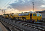 Das Plasser & Theurer  Schotterbewirtschaftungssystem BDS 2000-4 (eine Schotterverteilmaschine), Schweres Nebenfahrzeug Nr.