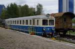 TRIEBZUEGE IN POLEN
Die P.K.P hat in den F�nfzigerjahren f�r den Regionalverkehr 50 SN 52 in Betrieb genommen. Im Jahre 1986 erfolgte die Ausmusterung dieser Baureihe. Der SN 52-38 (1954) wurde vom Museum Kolejnictwa in Warschau �bernommen. Die Aufnahme ist am 14. August 2014 etntstanden. 
Foto: Walter Ruetsch