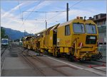 Ein paar Bilder f�r Armin: in Blonay warten der B40 UM-1 und R21RD-1 auf den Abend, um Gleisbauarbeiten erledigen zu k�nnen.