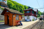 �ber dem Genfersee, der Bahnhof Chamby am 27.05.2023.