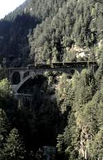 SBB Ce 6/8 II Nr.14 253 bei Wassen auf der Meienreußbrücke am 12.09.1980.