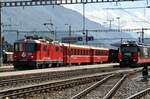 RhB Ge 4/4 II Nr.618 und Ge 4/4 III Nr.648 mit Werbung LANXESS in Samedan am 24.08.2009.