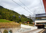 Im MGB Bahnhof Fiesch / neunen ÖV-Hub Fiesch blick am 07 September 2021 aus einem MGB Regio-Zug (R43) heraus.