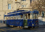 BERNMOBIL: Mit der Weihnachtsstrassenbahn  M�rlitram  in Bern unterwegs am 14.