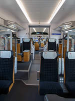 Stadler pr�sentierte auf der InnoTrans 2018 (hier 18.09.2018) in Berlin den neuen f�r die SOB (S�dostbahn) bestimmten 8-teiligen elektrischen Stadler FLIRT 3 – Traverso (94 85 7 526 101-1 CH-SOB