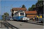 Der Rochers de Naye Bhe 2/4 207 wartet in Caux auf die Weiterfahrt Richtung Rochers de Naye. (Sportveranstaltung Roches de Naye - Lauf)

1. Juli 2018